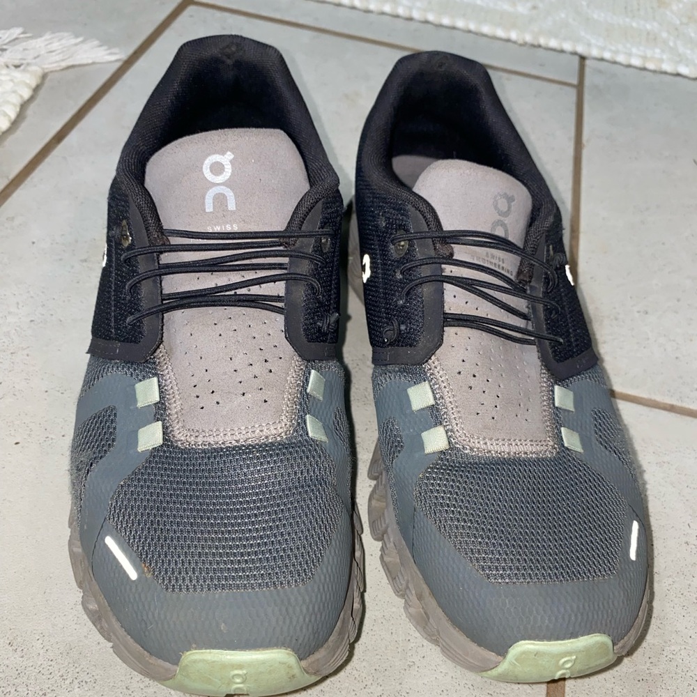 OnCloud (Size 9)